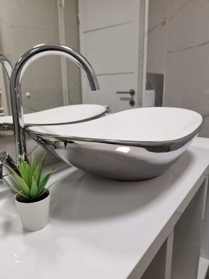 Apartmán Apartman Simic Osijek Exteriér fotografie